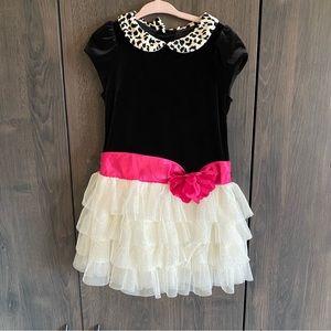 Jona Michelle Toddler Girl Dress Black/White With Pink Bow Size 3T.
